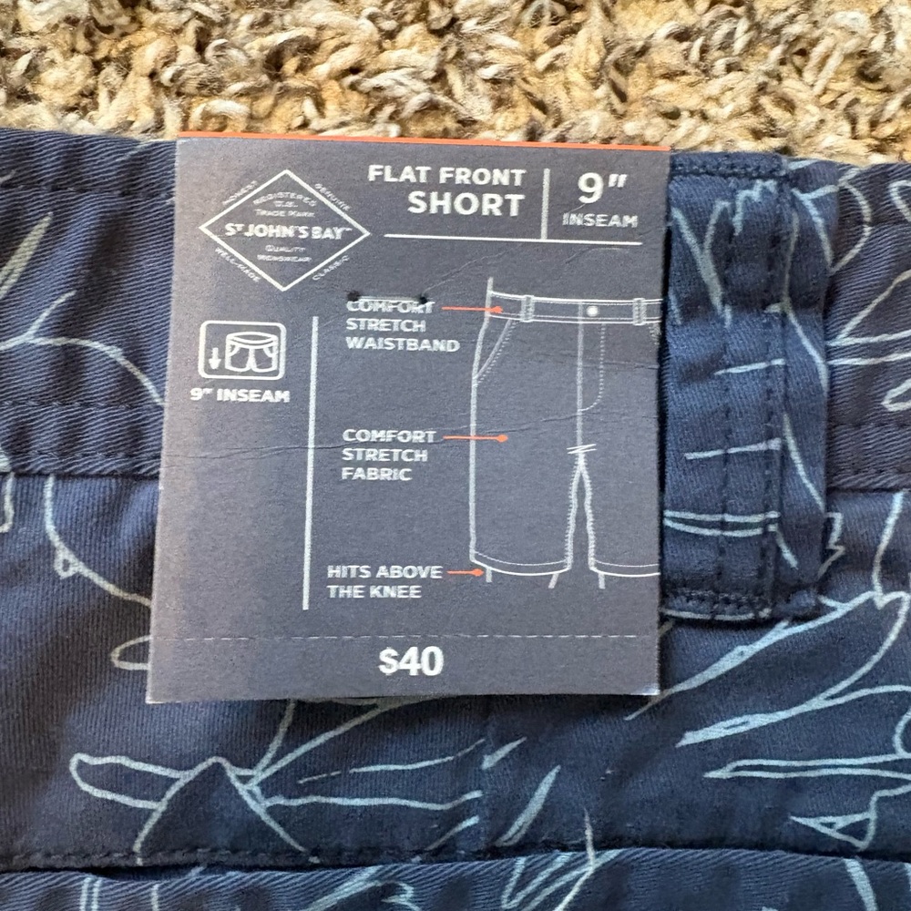NWT St. John's Bay Men's Navy Flat Front Shorts - Picture 2 of 4